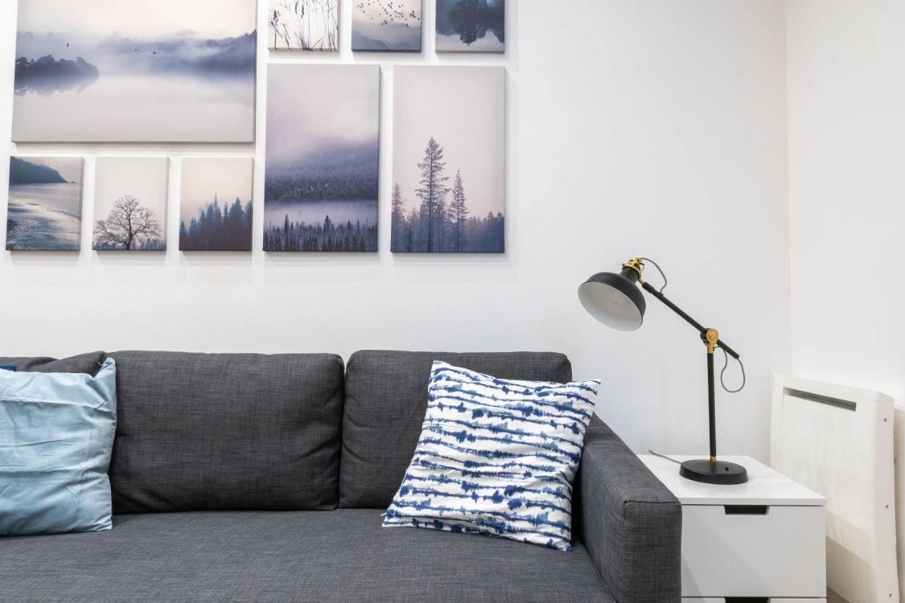 Cozy Studio Apartment 5 Min From Camp Nou 巴塞罗那 外观 照片