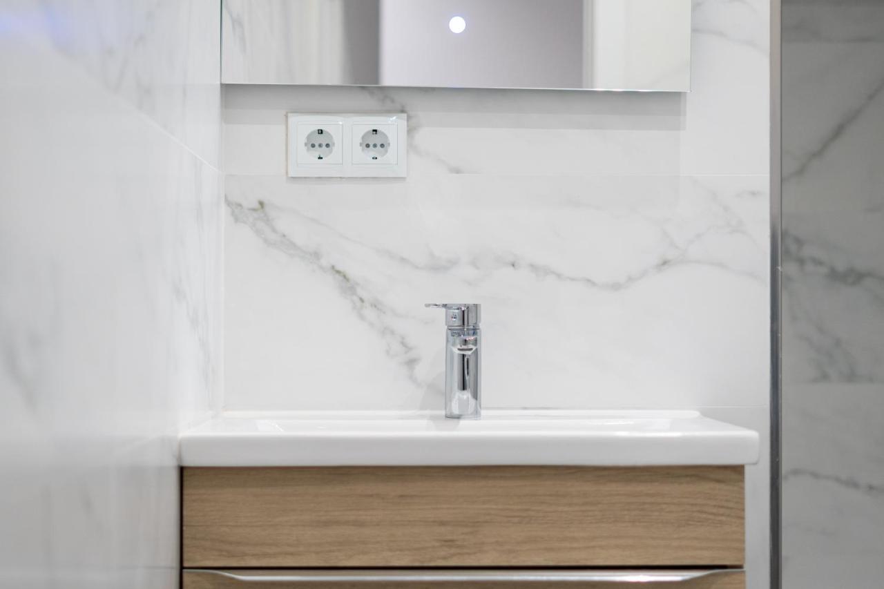 Cozy Studio Apartment 5 Min From Camp Nou 巴塞罗那 外观 照片